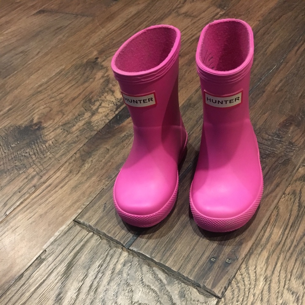 Toddler size 4 Hunter boots. In GUC!
